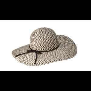 Floppy Straw Hat (no band)